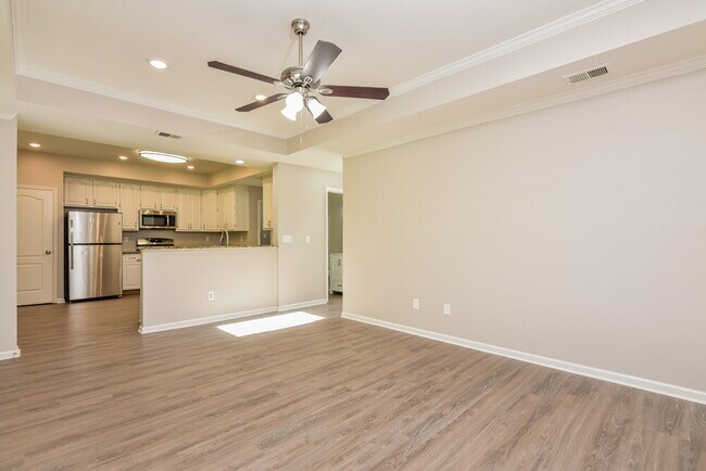 Building Photo - 505 Mountain Oaks Pkwy