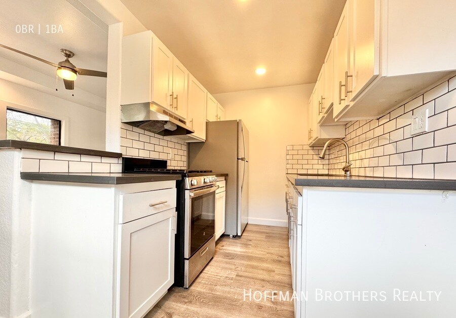 Foto principal - 901 S Ardmore Ave