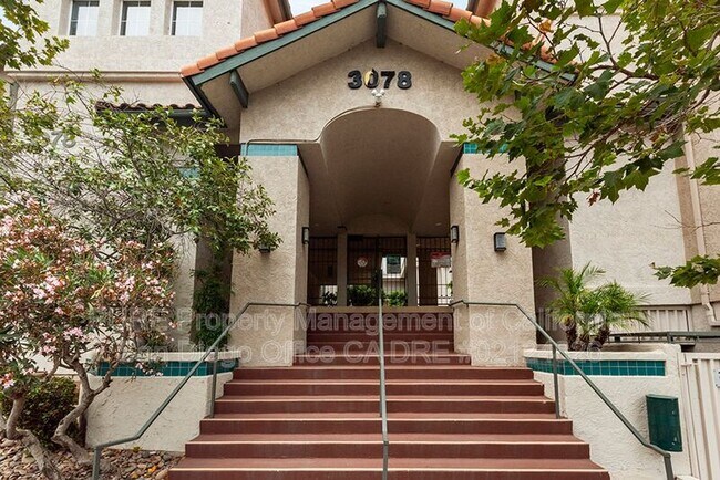 Building Photo - 3078 Broadway