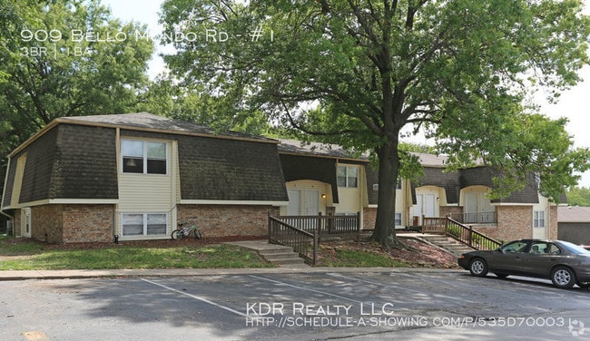 Building Photo - 909 Bellomondo Dr