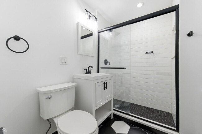 Foto del edificio - 5250 W Grace St