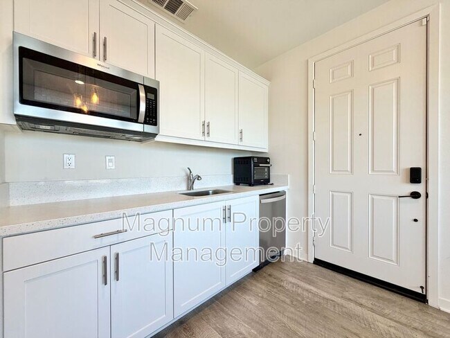 Foto del edificio - 30411 Ridgecrest Rd