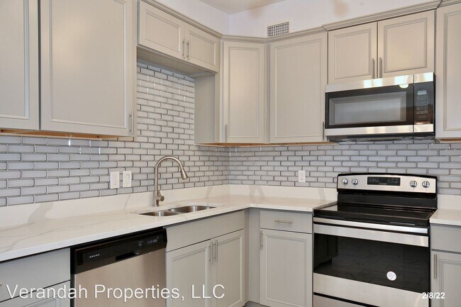 Foto del edificio - 4 br, 2 bath House - 2500 Marzel Ave