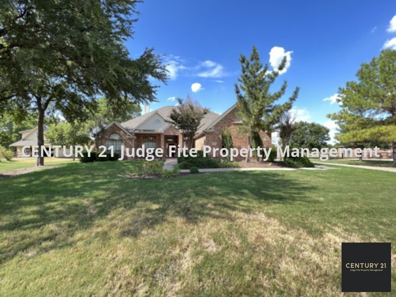 Beautiful 2Story 4/4.5/3 in Lakeview Ranc... House for Rent in