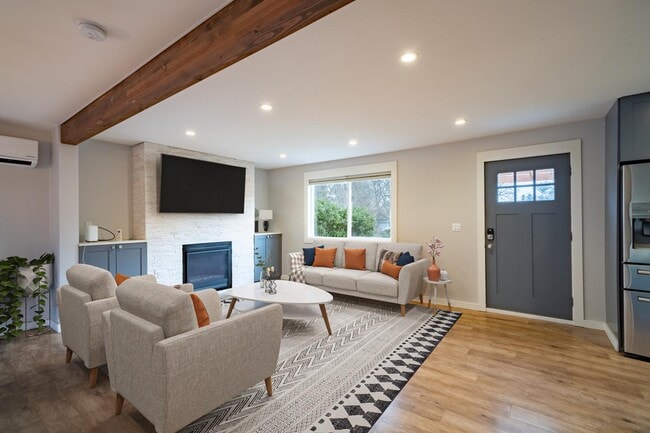 Photo - 7325 NE Mallory Ave House