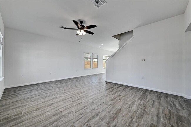 Building Photo - 9701 Grapevine Leaf Dr