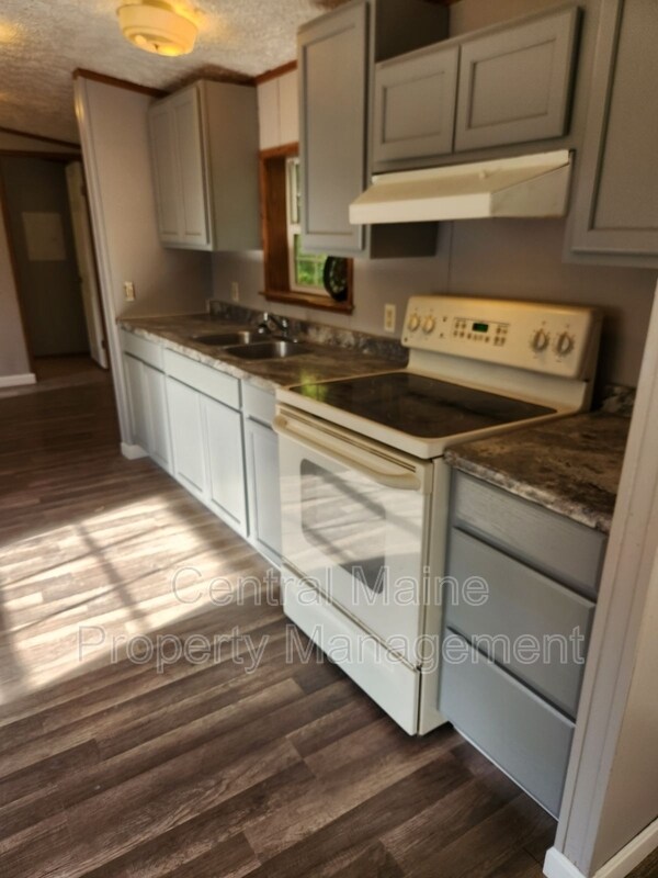 10 Austin Dr, Orono, ME 04473 House Rental in Orono, ME