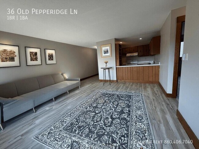 Foto del edificio - 36 Old Pepperidge Ln