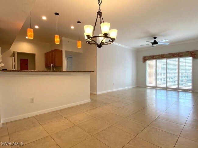 Building Photo - 1830 Florida Club Cir