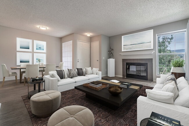 Building Photo - Carmel Landing