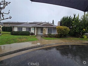 Building Photo - 5552 Reno Cir
