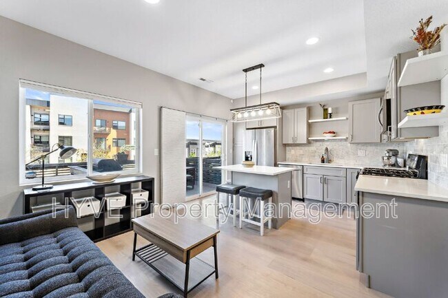 Foto del edificio - 2869 W Parkside Pl