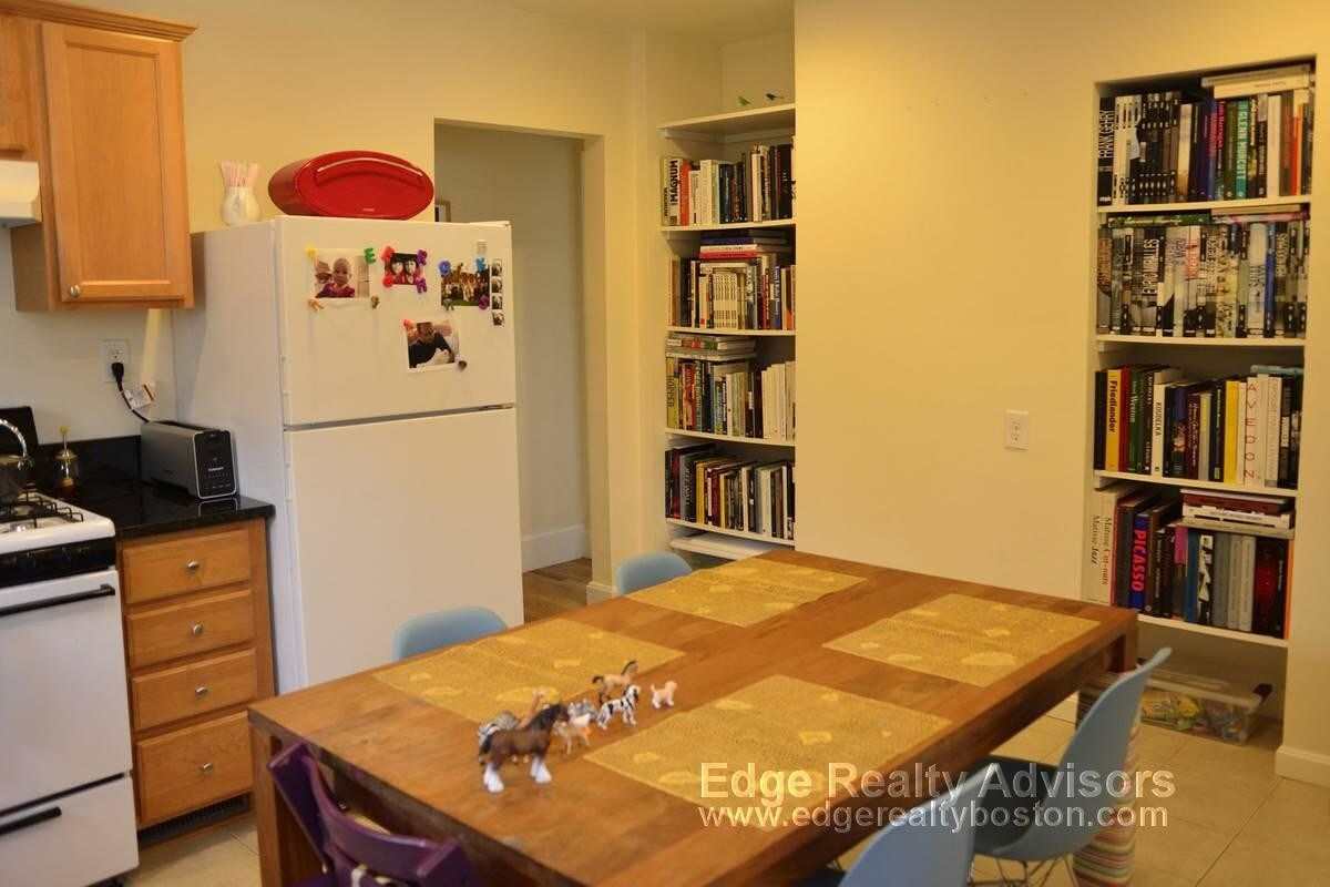 11 Irving St, Watertown, MA 02472 Apartments in Watertown, MA