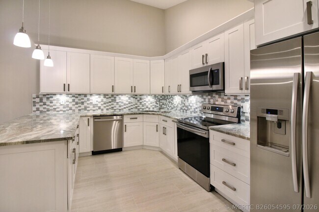Foto del edificio - 9623 Boca Gardens Pkwy