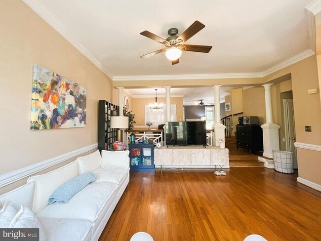 Foto del edificio - 2179 Wolftrap Ct