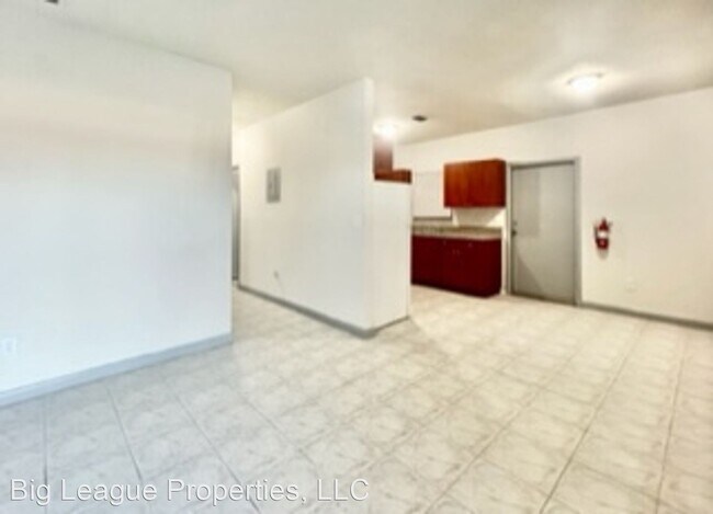 Building Photo - 3 br, 1 bath House - 1232 NW 8 Ave