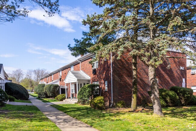 Foto del edificio - Virginia Court Apartments