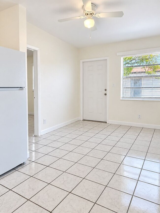 Foto del edificio - 125 SW 5th Ct