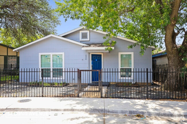 Building Photo - 2024 Lewiston Ave