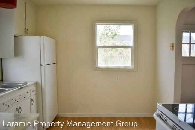 Foto del edificio - 2 br, 1 bath House - 567 N 13th St
