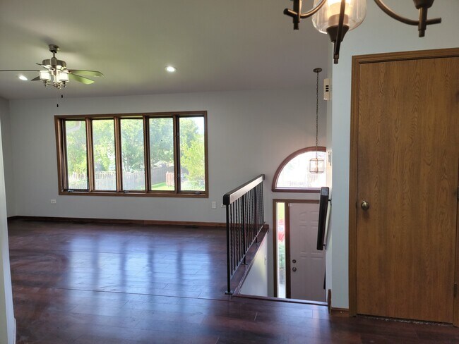 Living Room - 9255 Windsor Pky