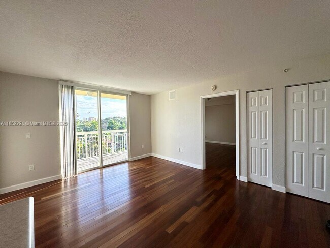 Foto del edificio - 816 NW 11th St