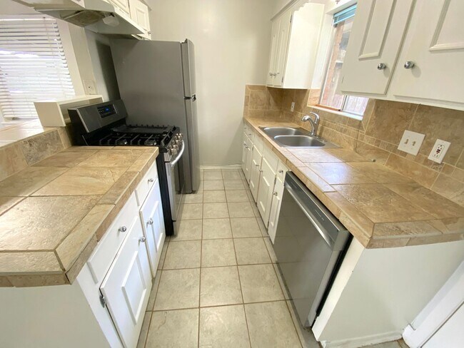 Foto del edificio - SPRING BRANCH CONDO