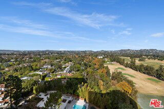 Foto del edificio - 875 Comstock Ave