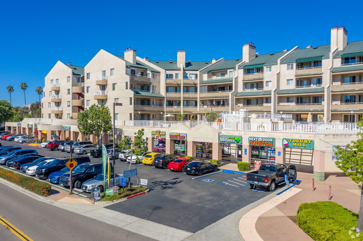 Primary Photo - La Mesa Village Plaza