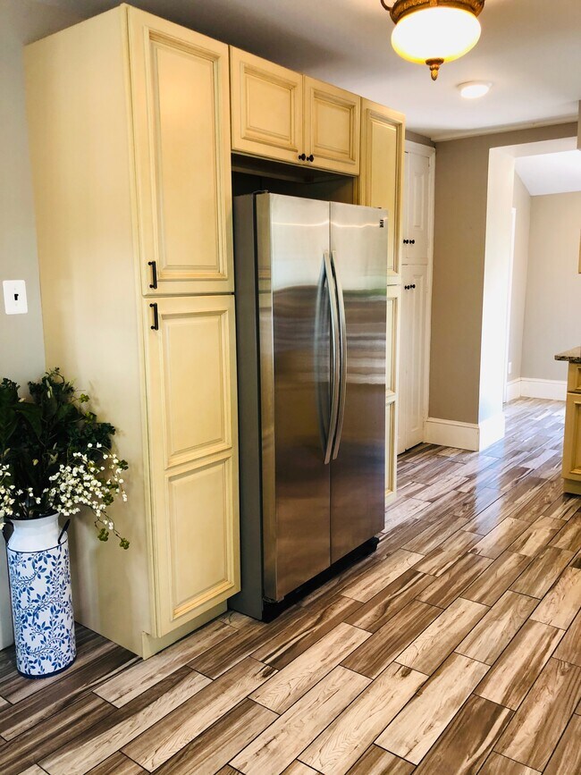 Kitchen - 928 E Butler Pike