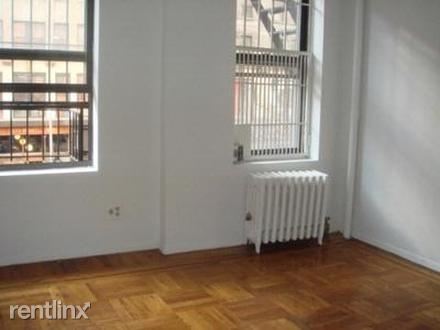 Building Photo - 225 E 23rd St