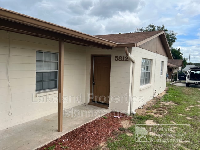 Building Photo - 5812 Charlton Dr