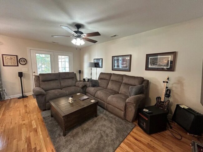 Foto del edificio - 3 Bedroom 3 Bathrooms