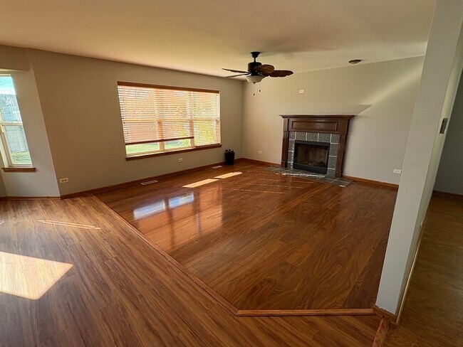 Foto del edificio - 23901 Cahills Way