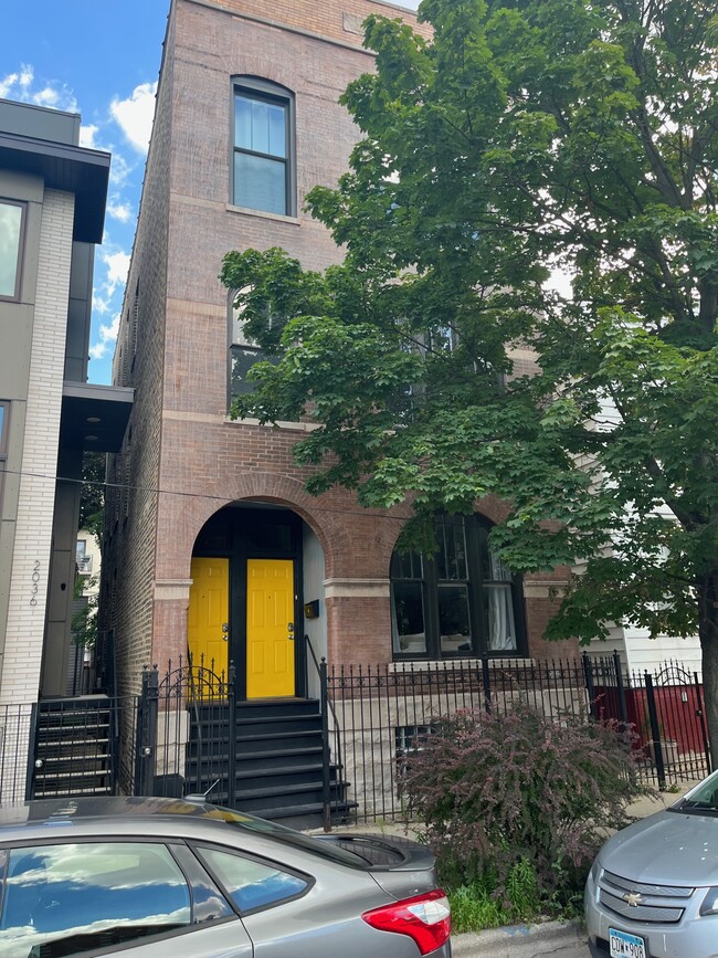 Foto del edificio - 2034 W Huron St