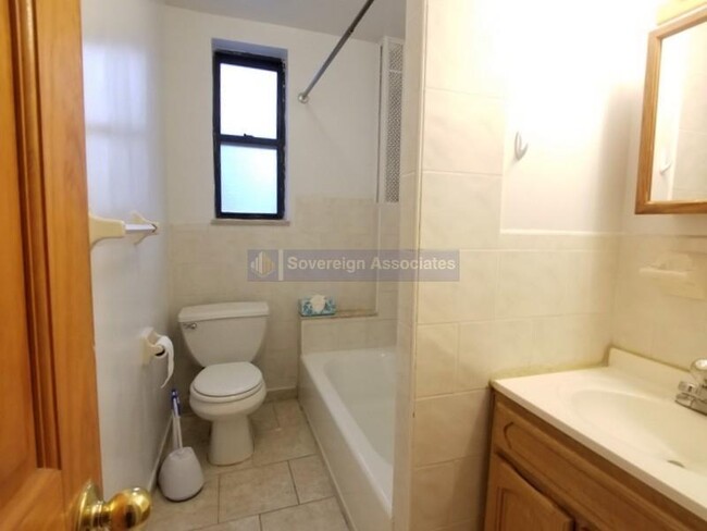 Building Photo - 2 bedroom in New York NY 10032