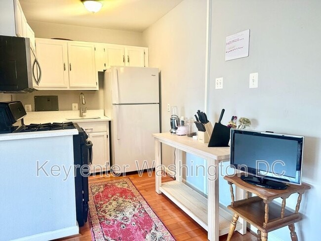 Foto del edificio - 3000 7th St NE