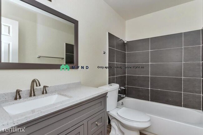 Building Photo - 2 br, 1 bath Apartment - 6-12 E Ingram St