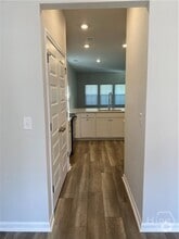 Building Photo - 145 Binscombe Ln