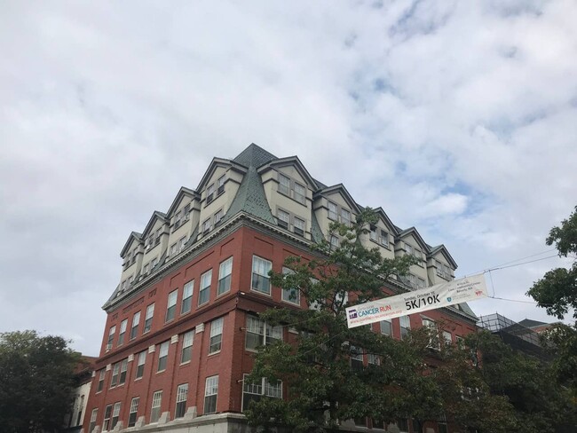 Foto del edificio - 100 Washington St