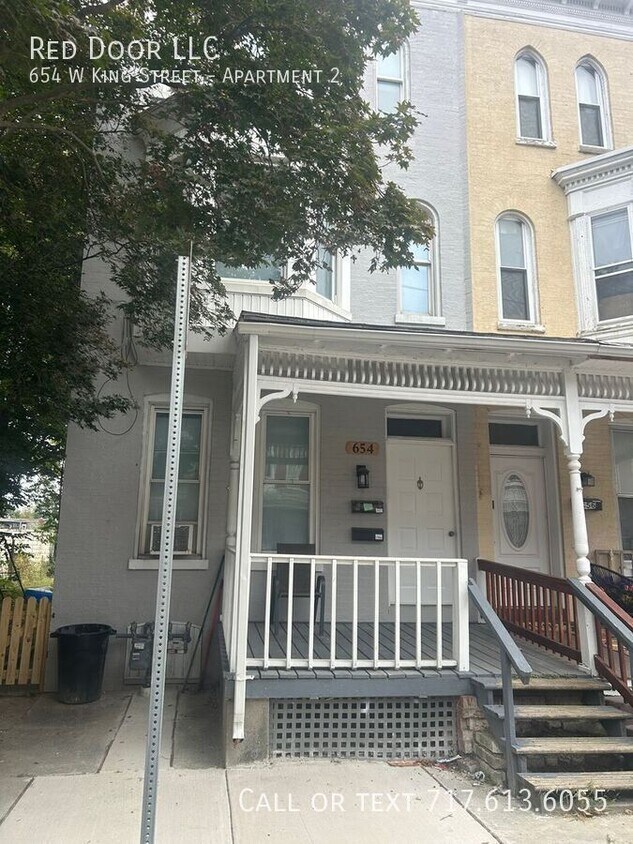 Foto principal - 654 W King St