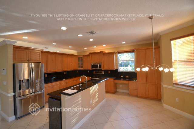 Building Photo - 1231 Oakwater Dr