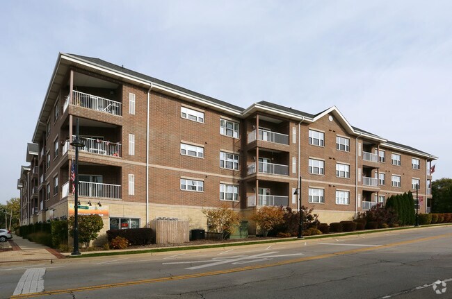 River Crossing Rentals South Elgin, IL