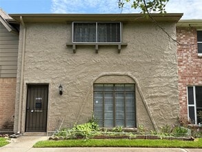 Building Photo - 7214 Crownwest St