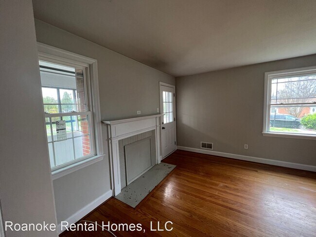 Foto del edificio - 3 br, 2 bath House - 2719 Florida Ave