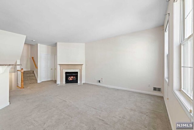 Building Photo - 21 Devonshire Dr