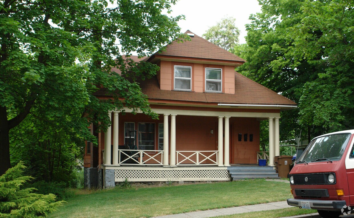 Primary Photo - 1004 W 12th Ave