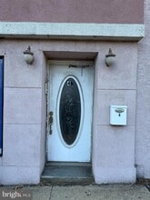 Building Photo - 4 N Pearl St