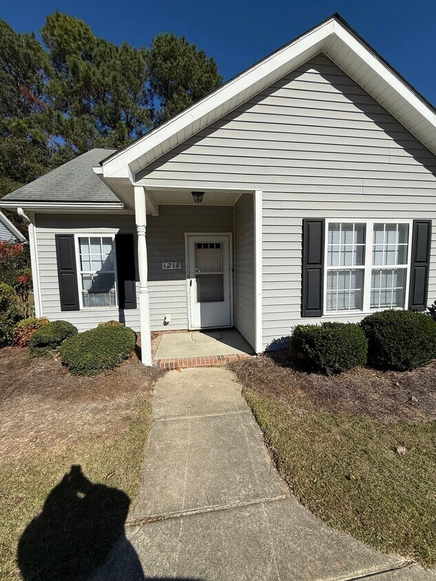 Foto principal - Stoneridge Ln 1218 - Maayah Z