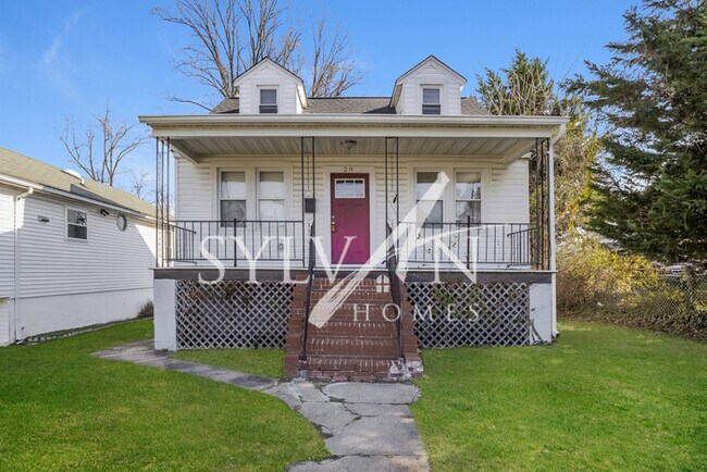 Building Photo - Enjoy living the good life in this 4 bedro...
